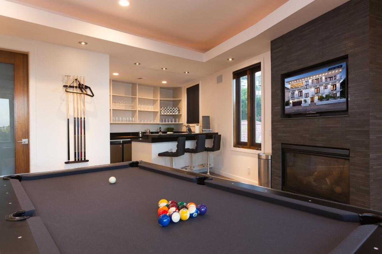 Hollywood Hills With La City Views